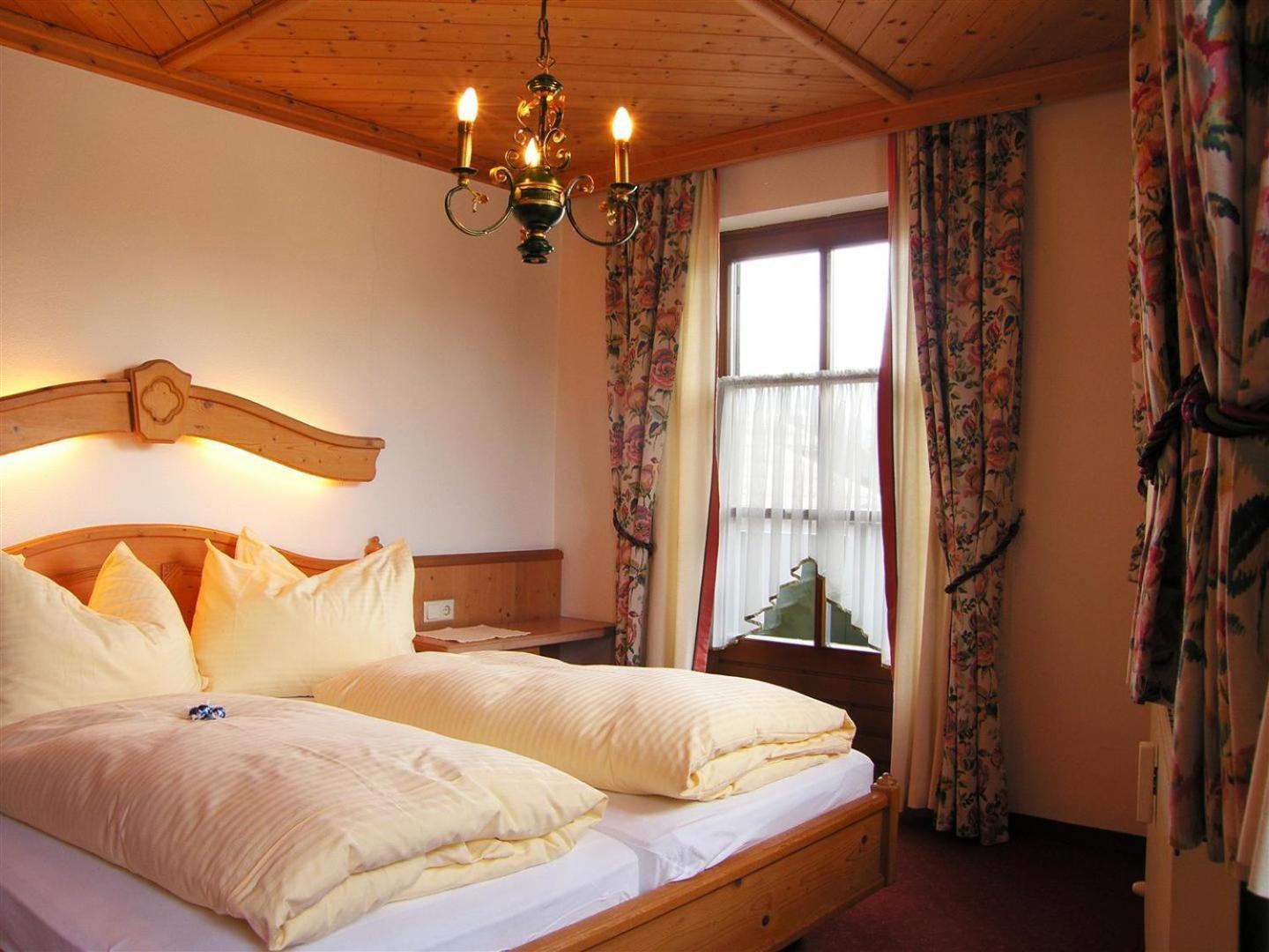 Haus Am Platz - Weitgasser Altenmarkt im Pongau Zewnętrze zdjęcie